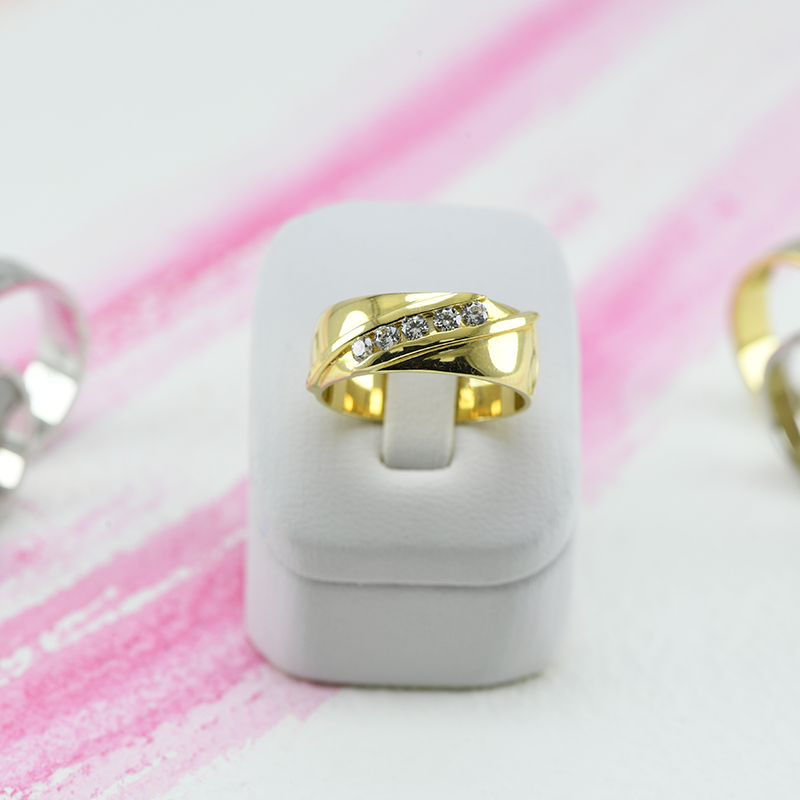 Argolla De Matrimonio Oro Amarillo 14k 7mm con Zirconia